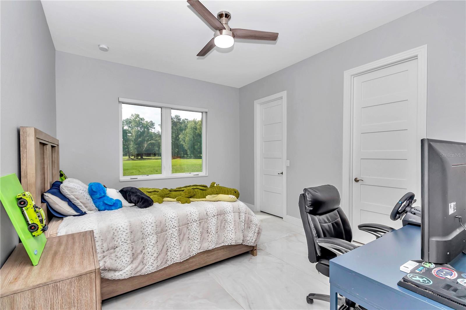 Image 42 of 61 For 14742 4th Avenue