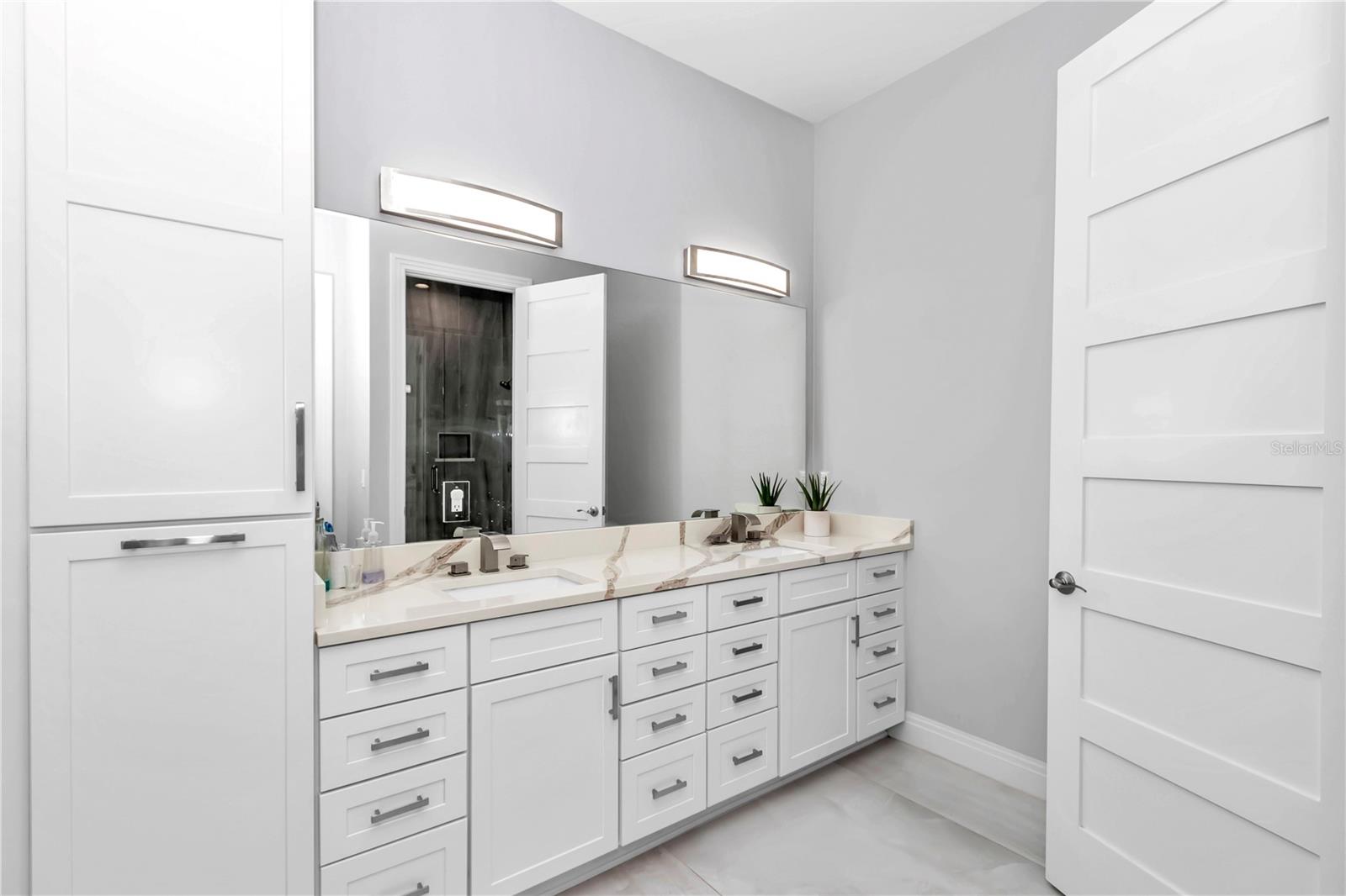 Image 48 of 61 For 14742 4th Avenue