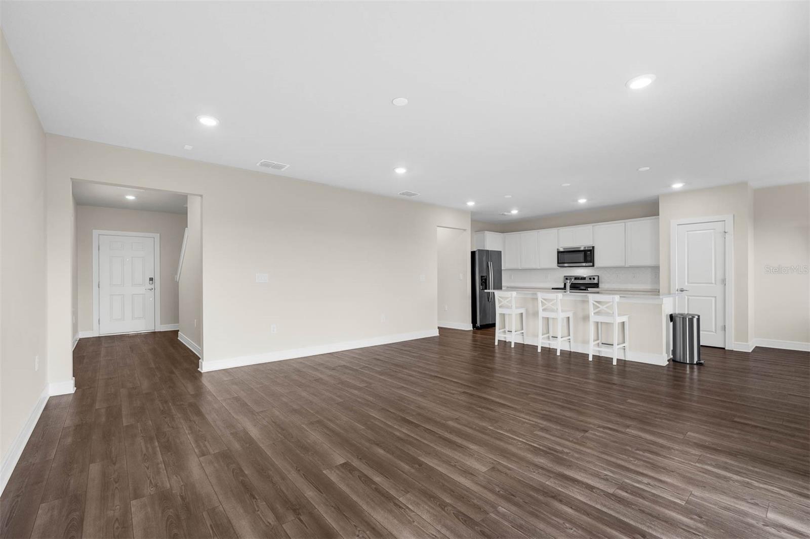 Image 13 of 58 For 7367 Catania Loop