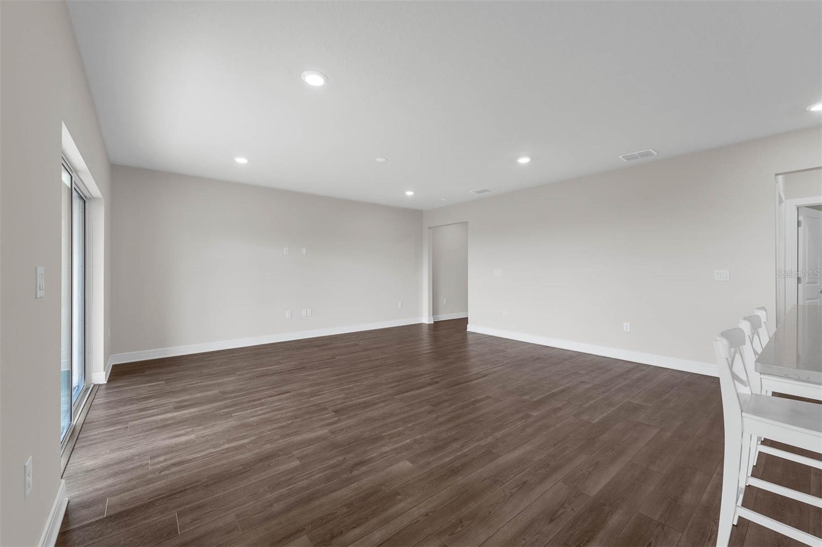 Image 14 of 58 For 7367 Catania Loop