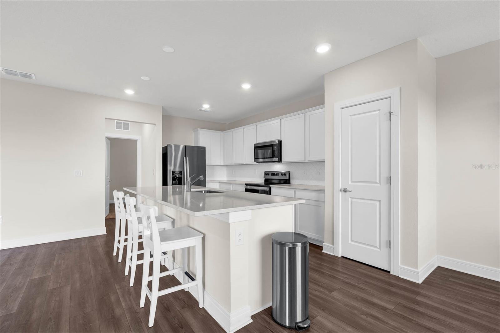 Image 17 of 58 For 7367 Catania Loop