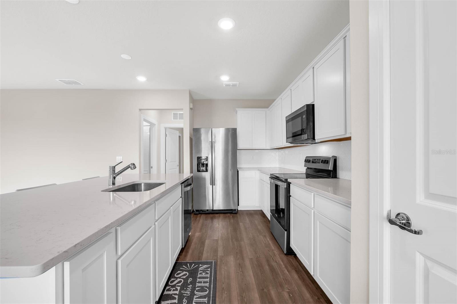 Image 20 of 58 For 7367 Catania Loop