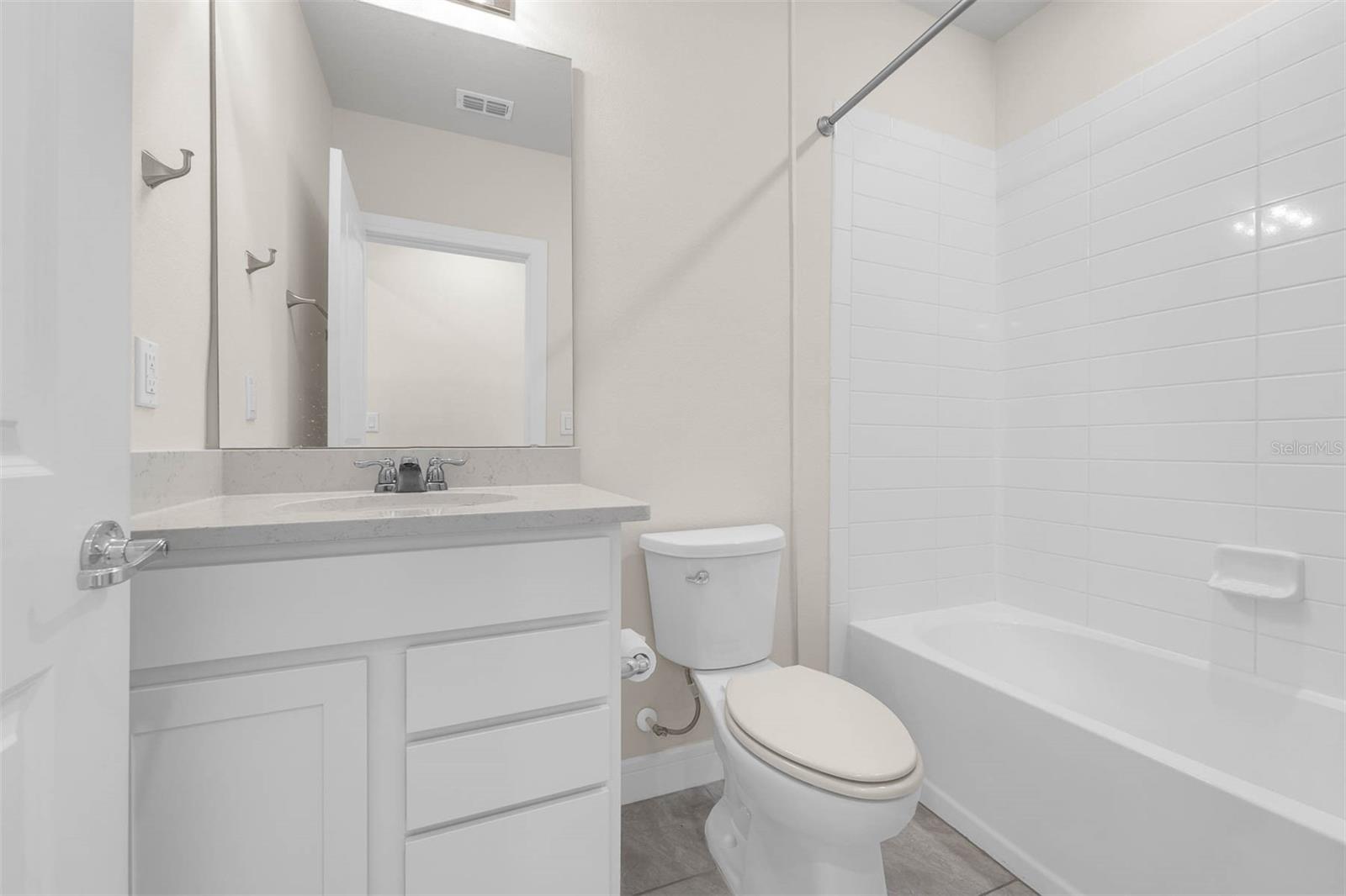 Image 21 of 58 For 7367 Catania Loop