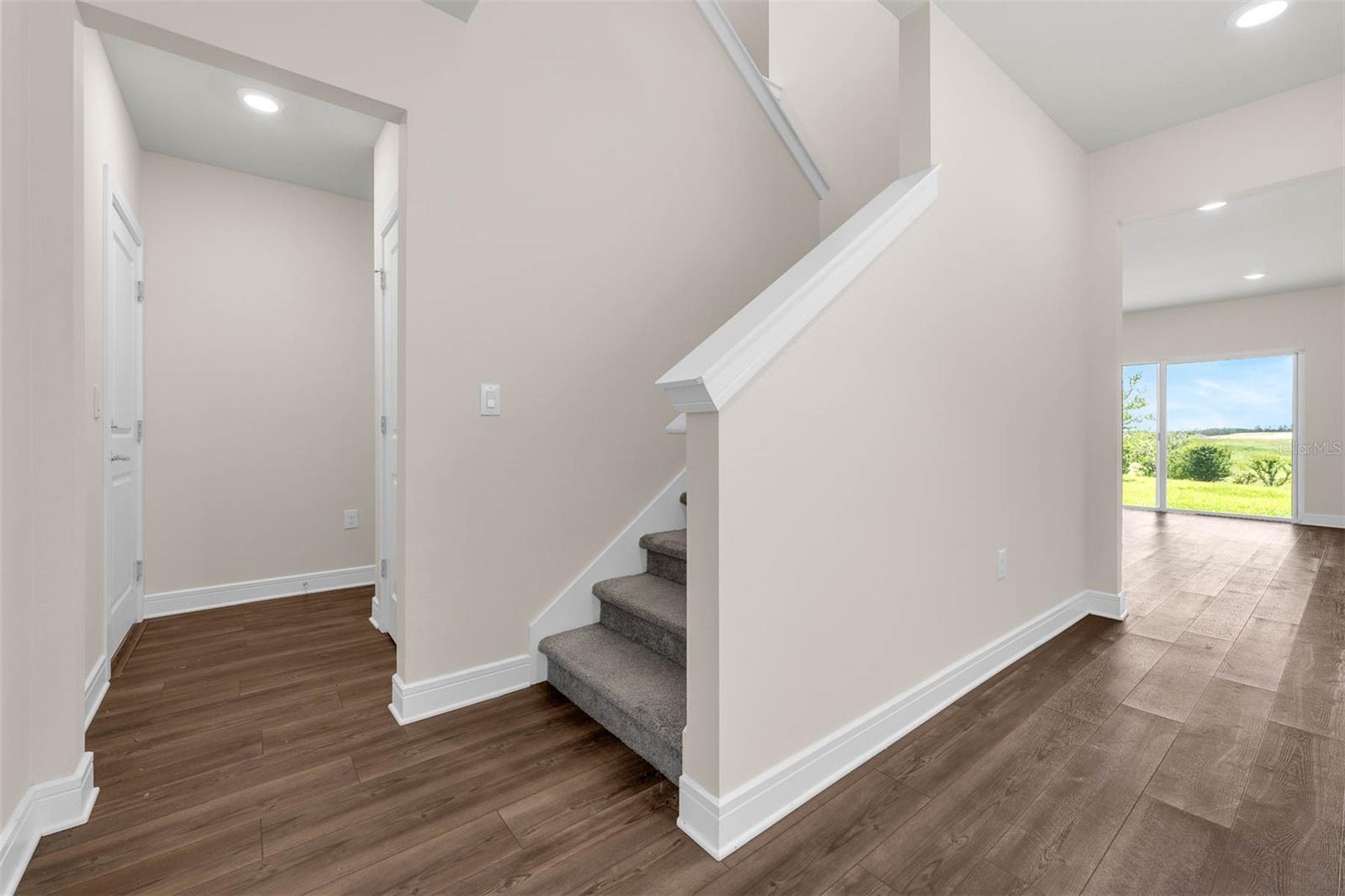 Image 24 of 58 For 7367 Catania Loop