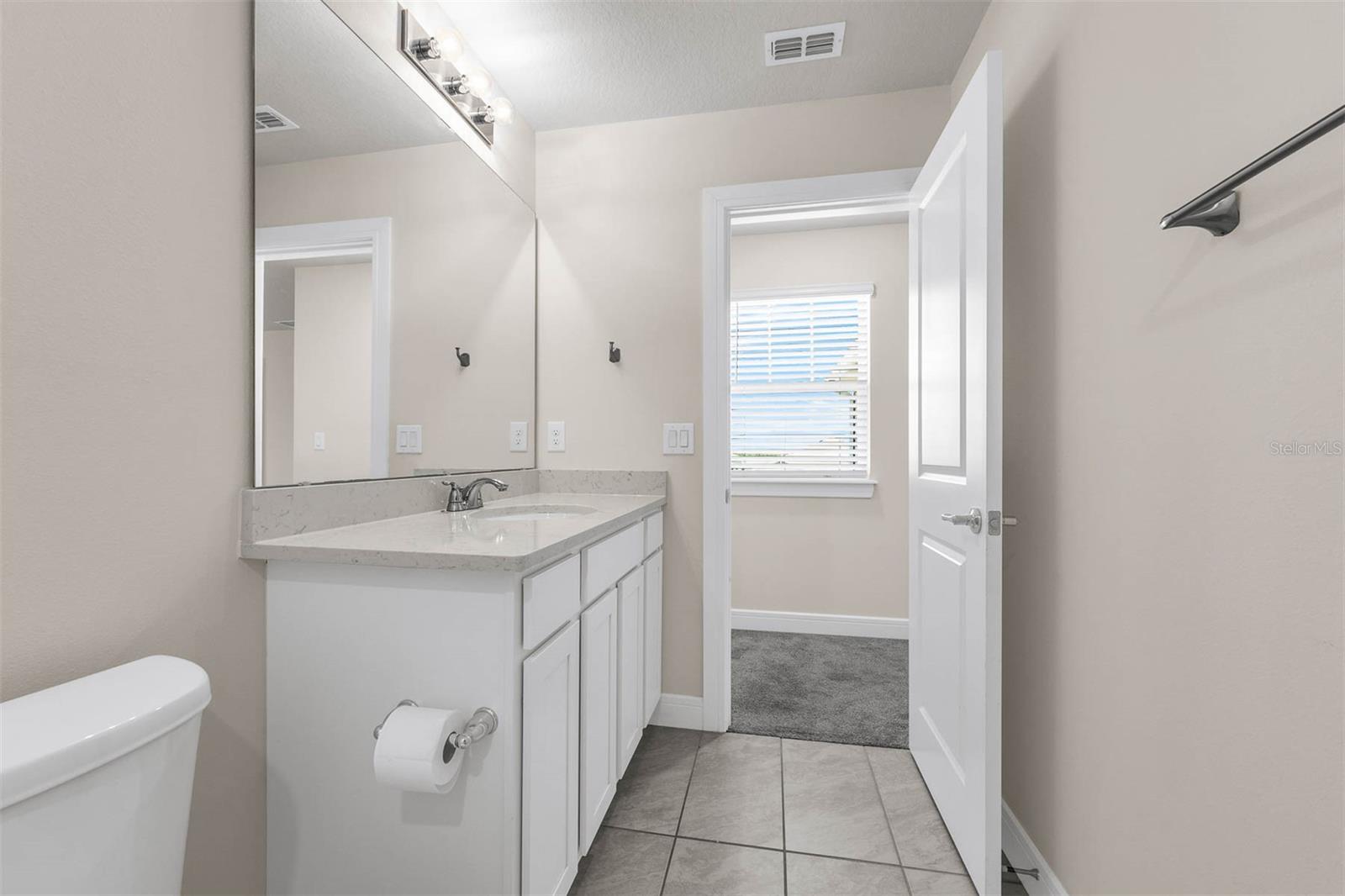 Image 30 of 58 For 7367 Catania Loop