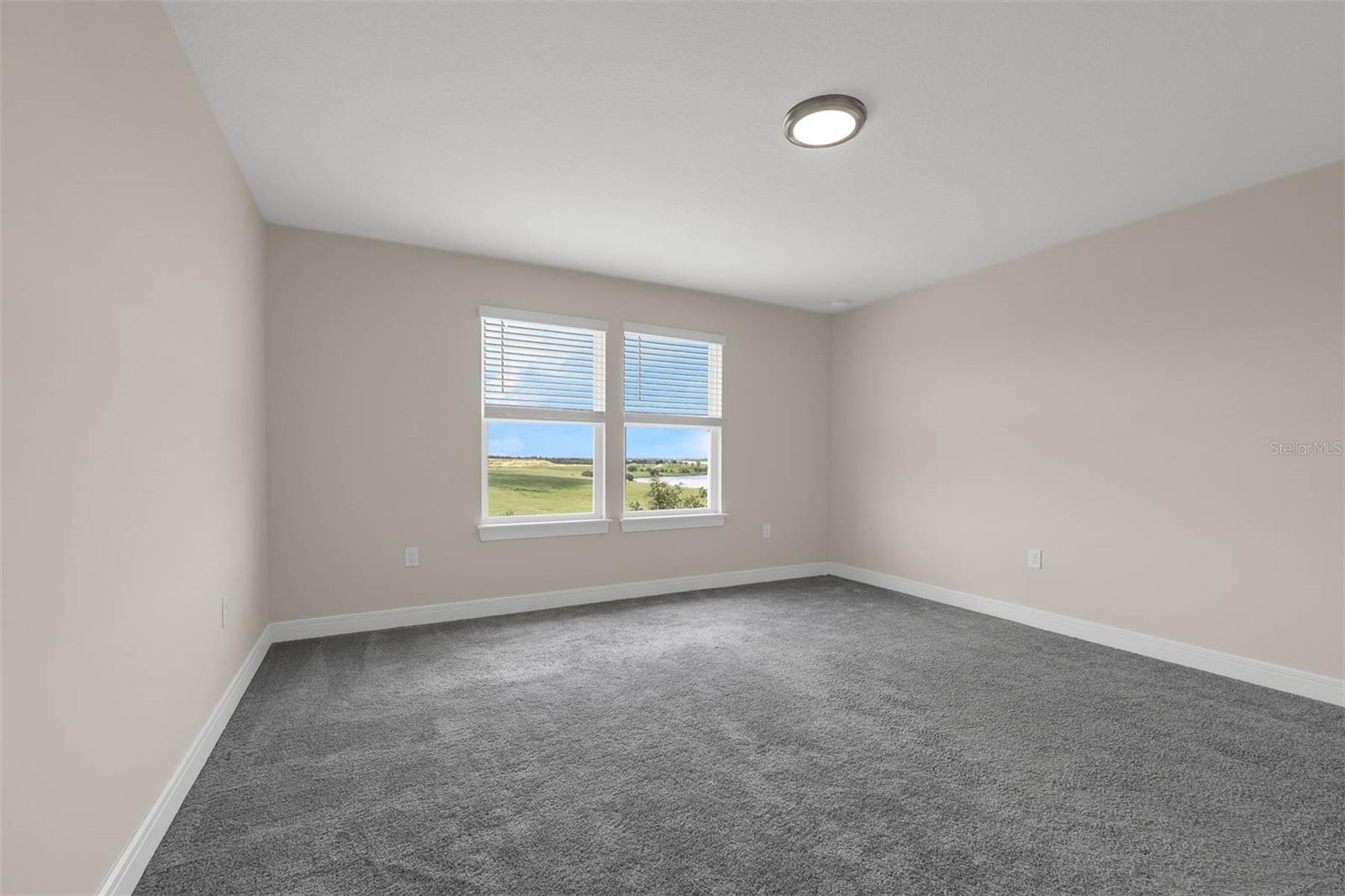 Image 31 of 58 For 7367 Catania Loop