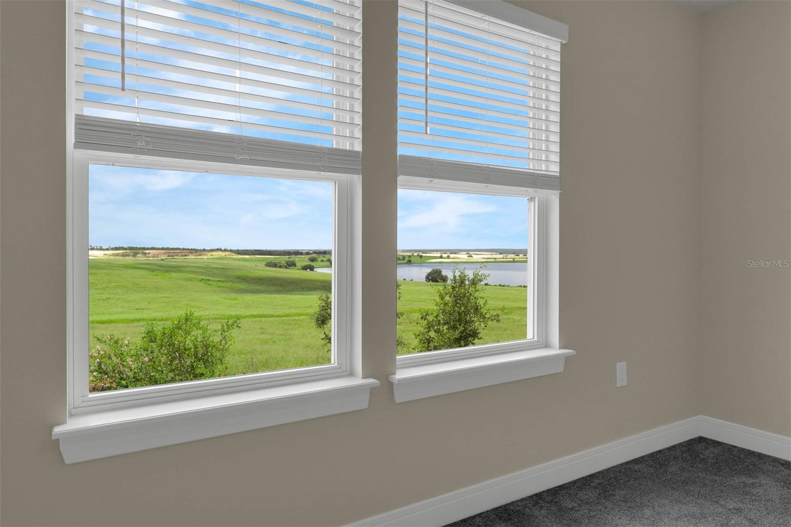 Image 32 of 58 For 7367 Catania Loop