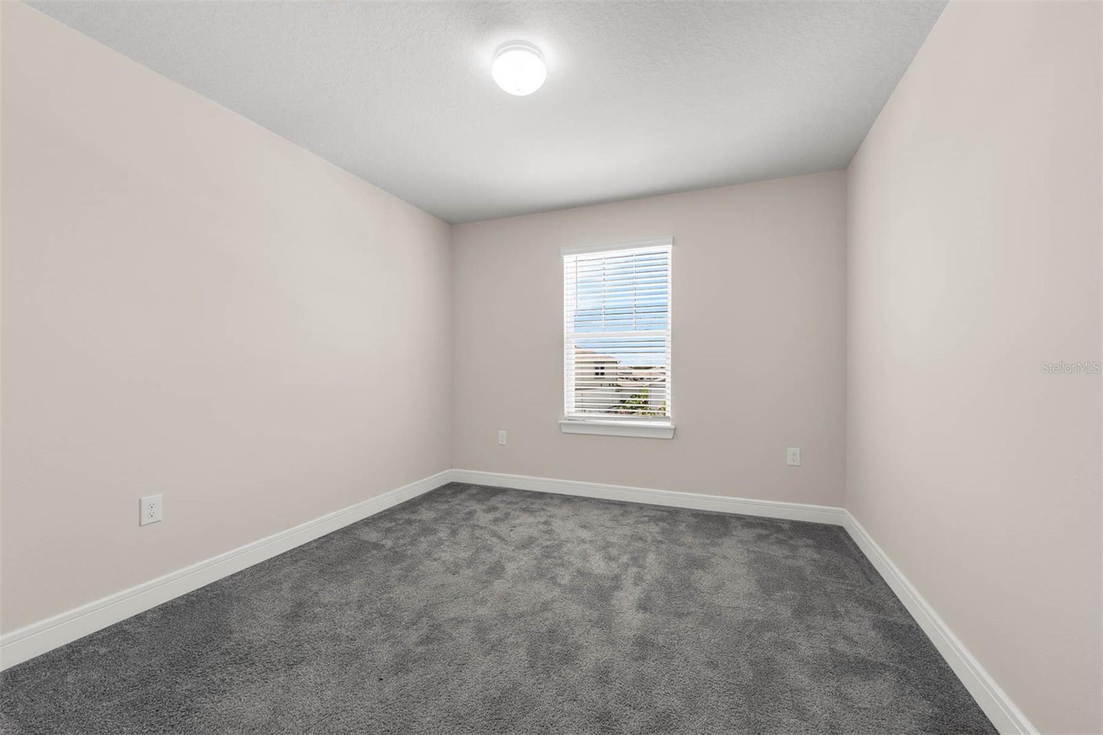 Image 44 of 58 For 7367 Catania Loop