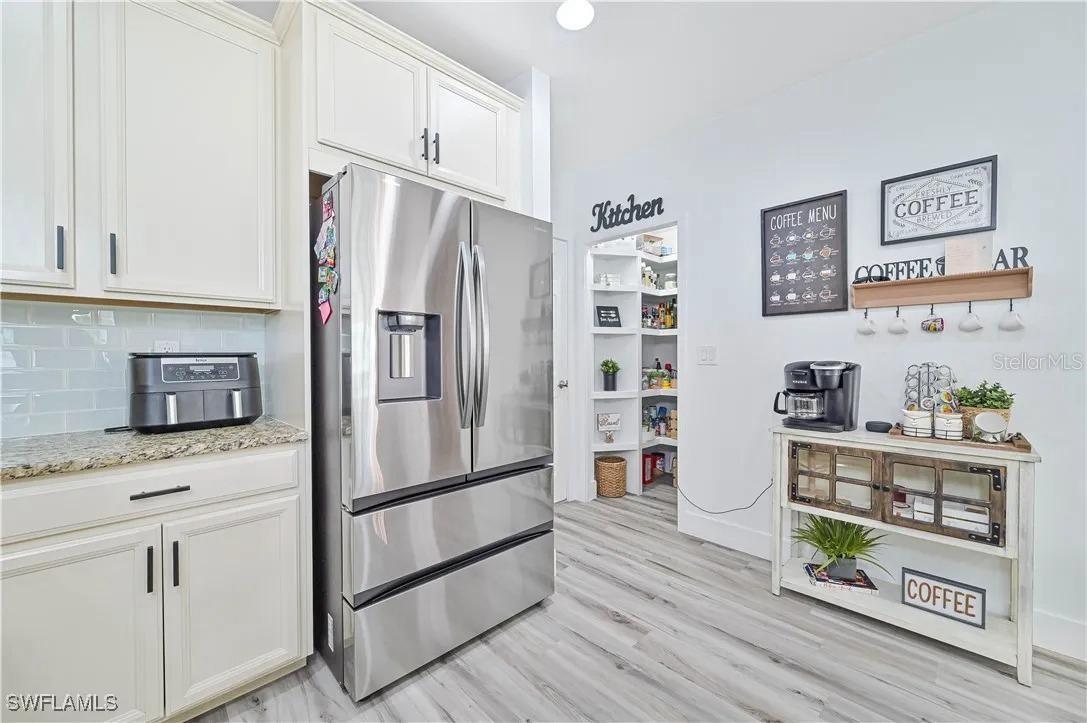 Image 19 of 41 For 3804 Tilbor Circle