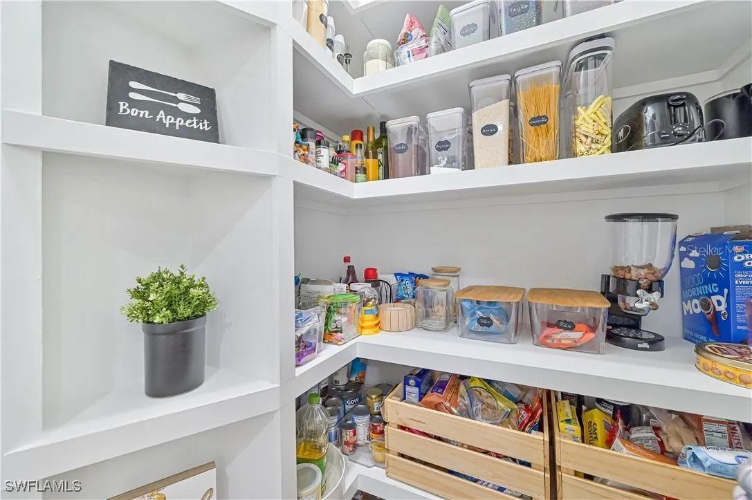 Image 20 of 41 For 3804 Tilbor Circle