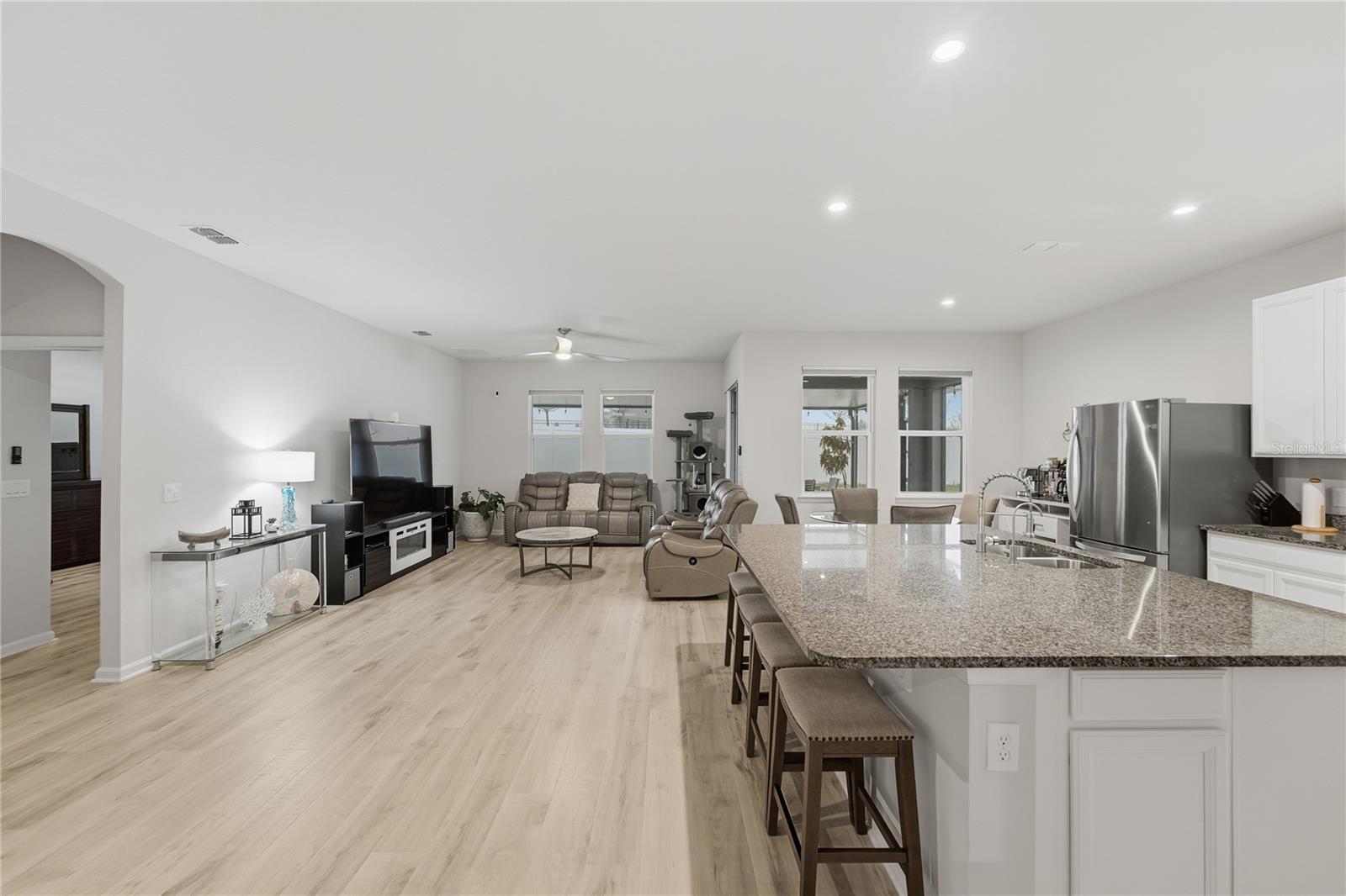 Image 16 of 51 For 3242 Hill Point Street