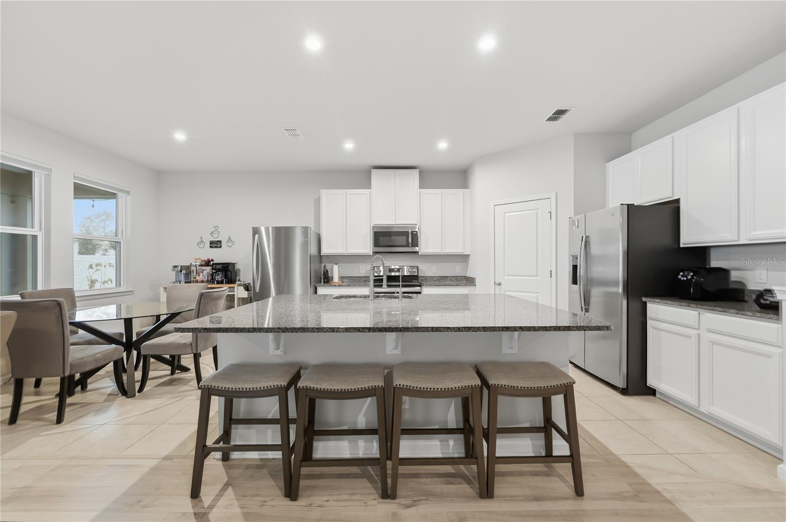 Image 18 of 51 For 3242 Hill Point Street