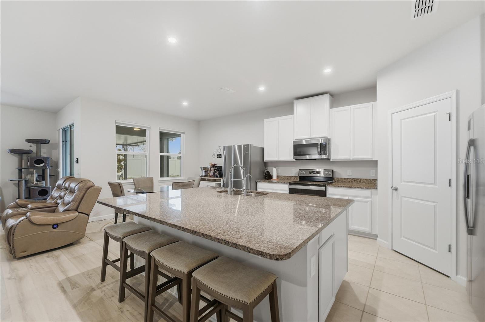 Image 19 of 51 For 3242 Hill Point Street