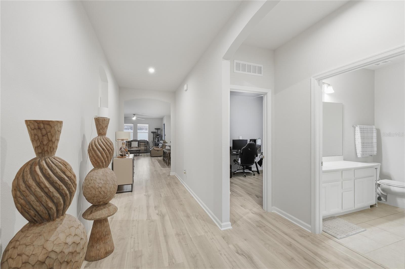 Image 5 of 51 For 3242 Hill Point Street