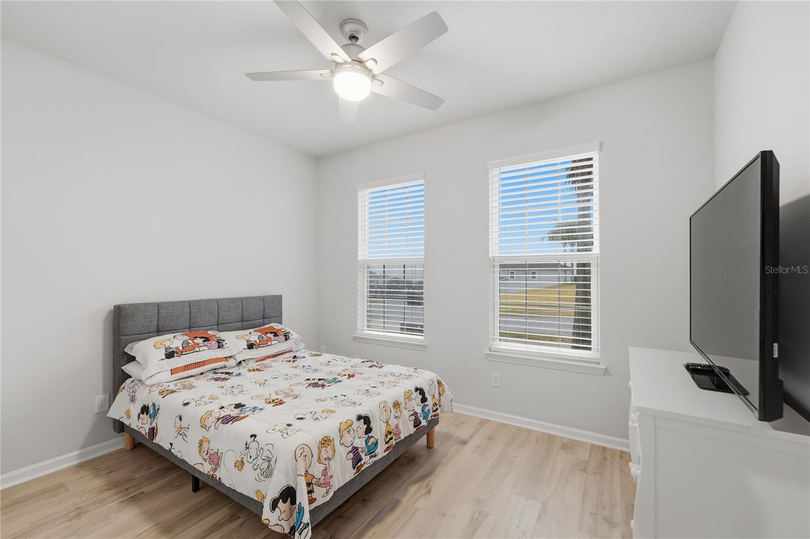 Image 6 of 51 For 3242 Hill Point Street