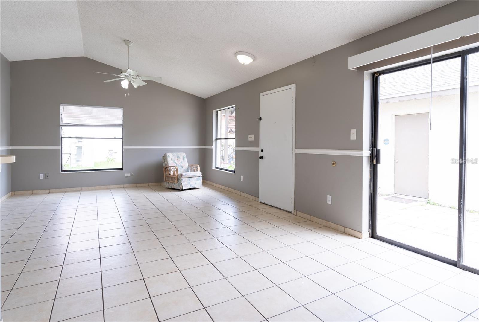 Image 2 of 17 For 1220 Easton Street