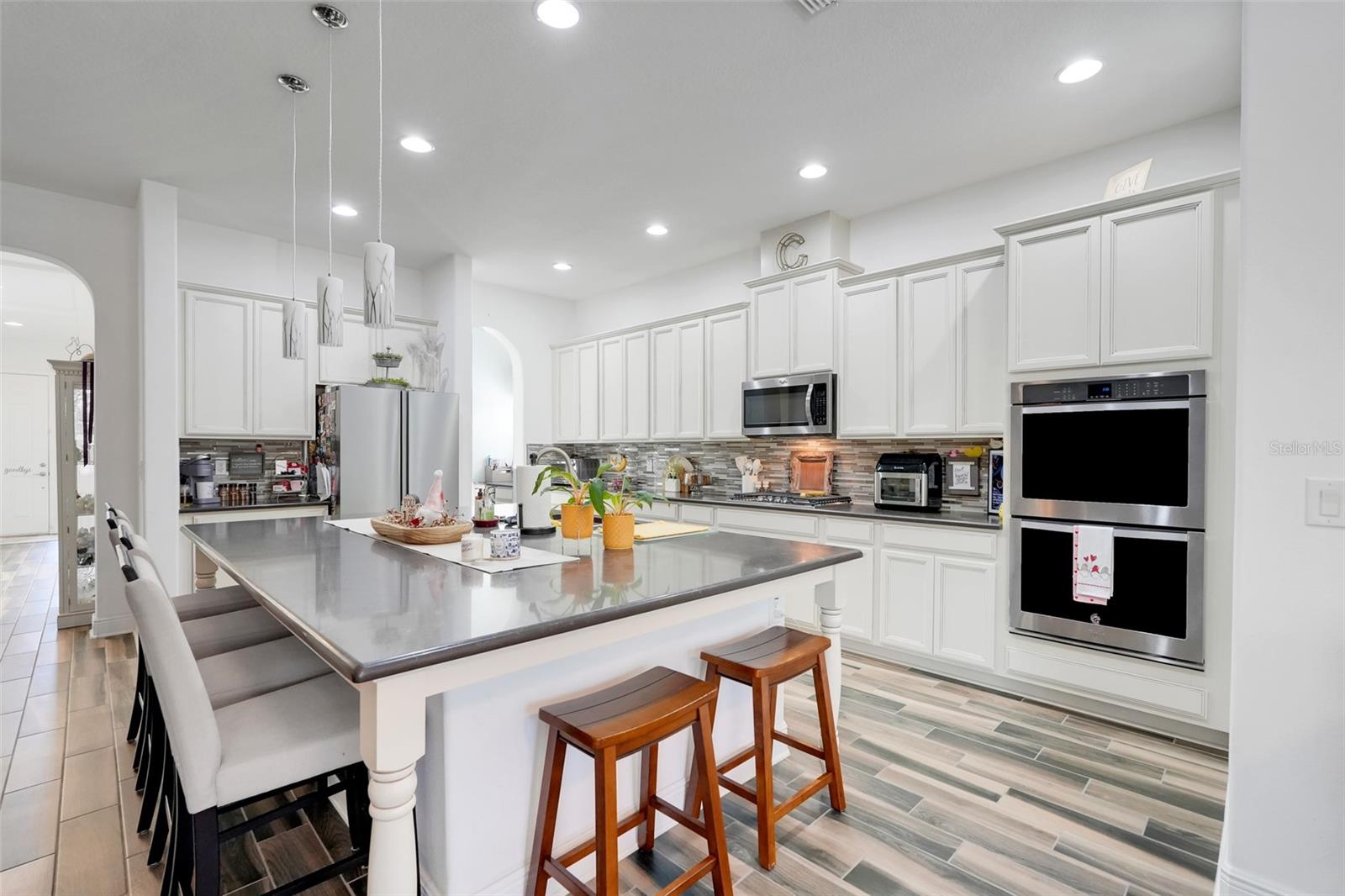 Image 11 of 47 For 4080 Longbow Drive