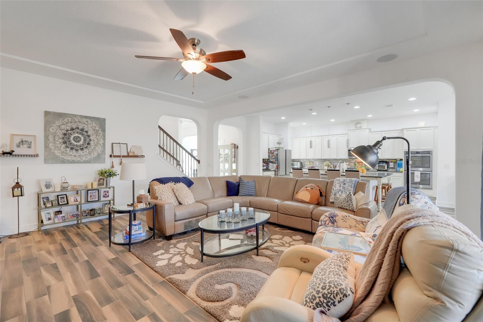 Image 16 of 47 For 4080 Longbow Drive