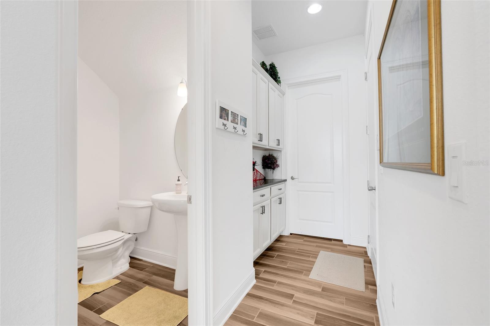 Image 23 of 47 For 4080 Longbow Drive