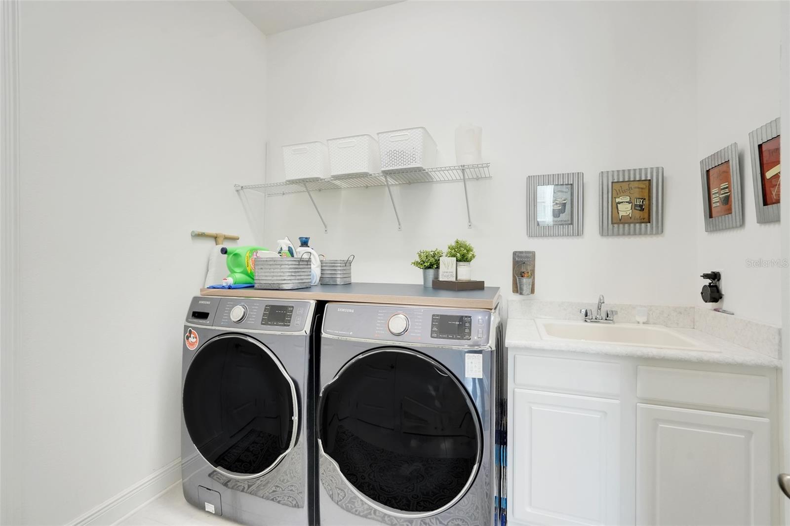 Image 25 of 47 For 4080 Longbow Drive