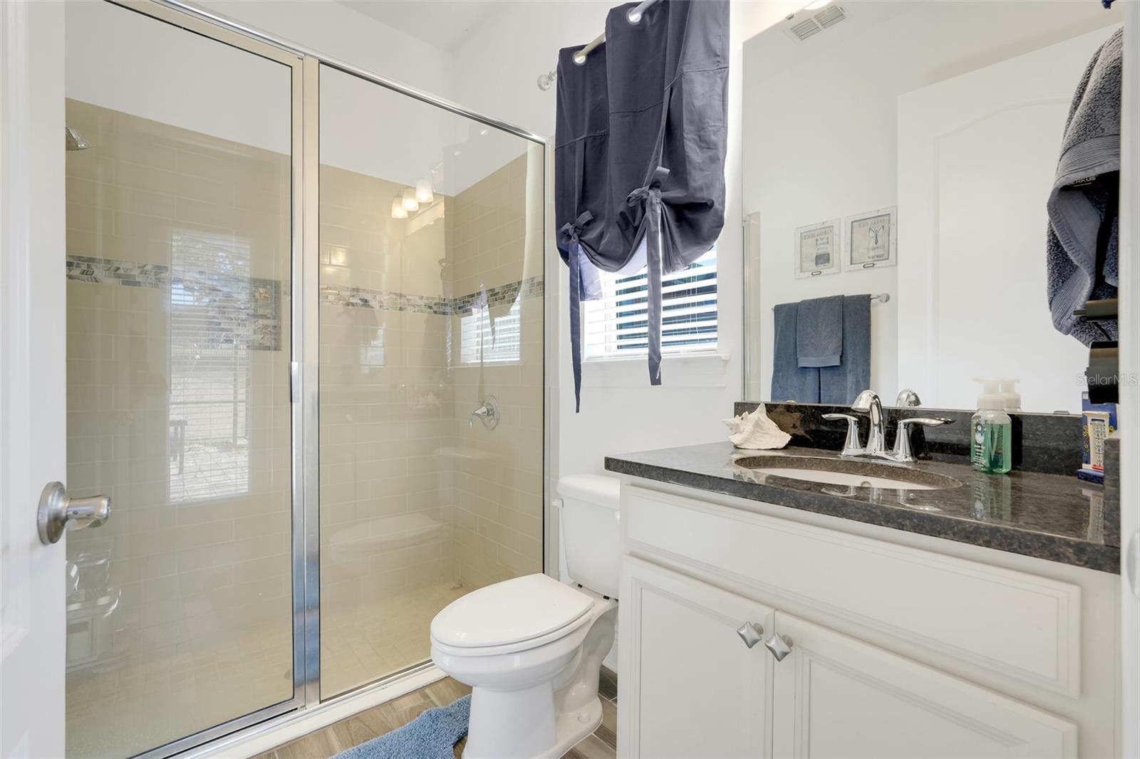 Image 26 of 47 For 4080 Longbow Drive