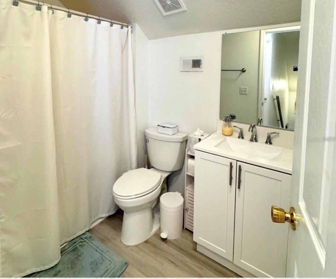 Image 14 of 19 For 3607 Minute Maid Ramp Rd 1