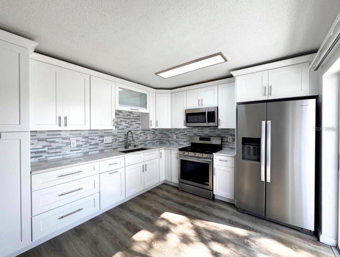 Image 7 of 19 For 3607 Minute Maid Ramp Rd 1