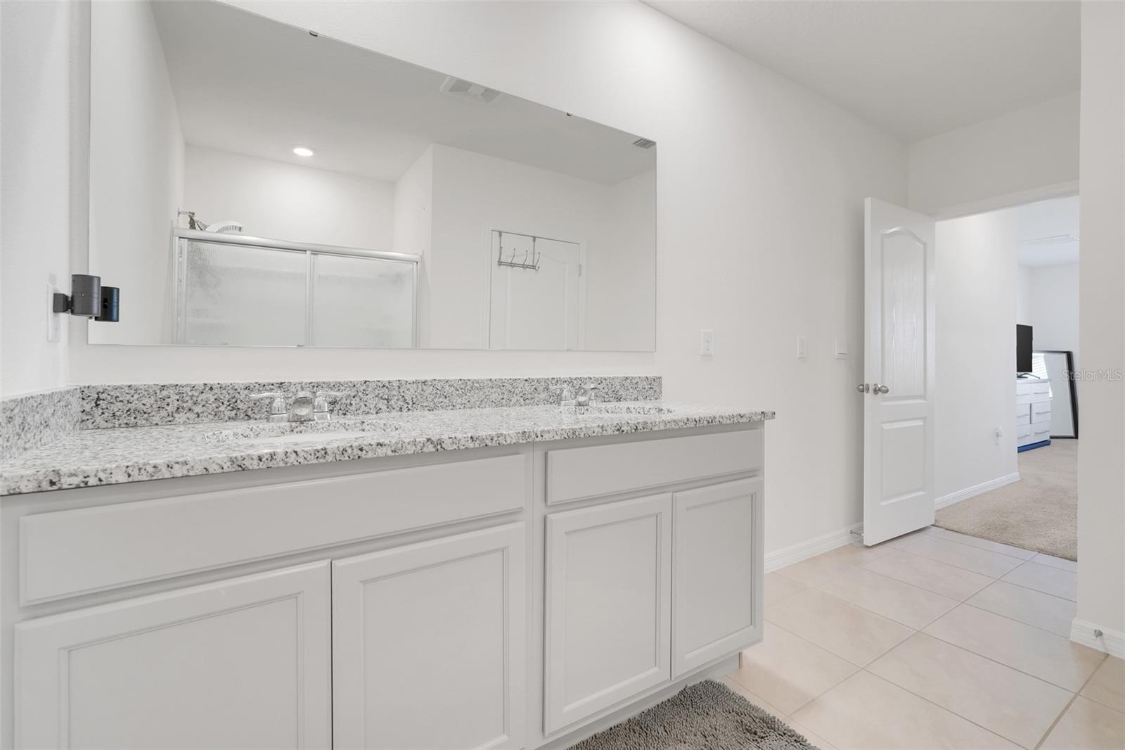 Image 15 of 32 For 11400 Amber Ridge Drive