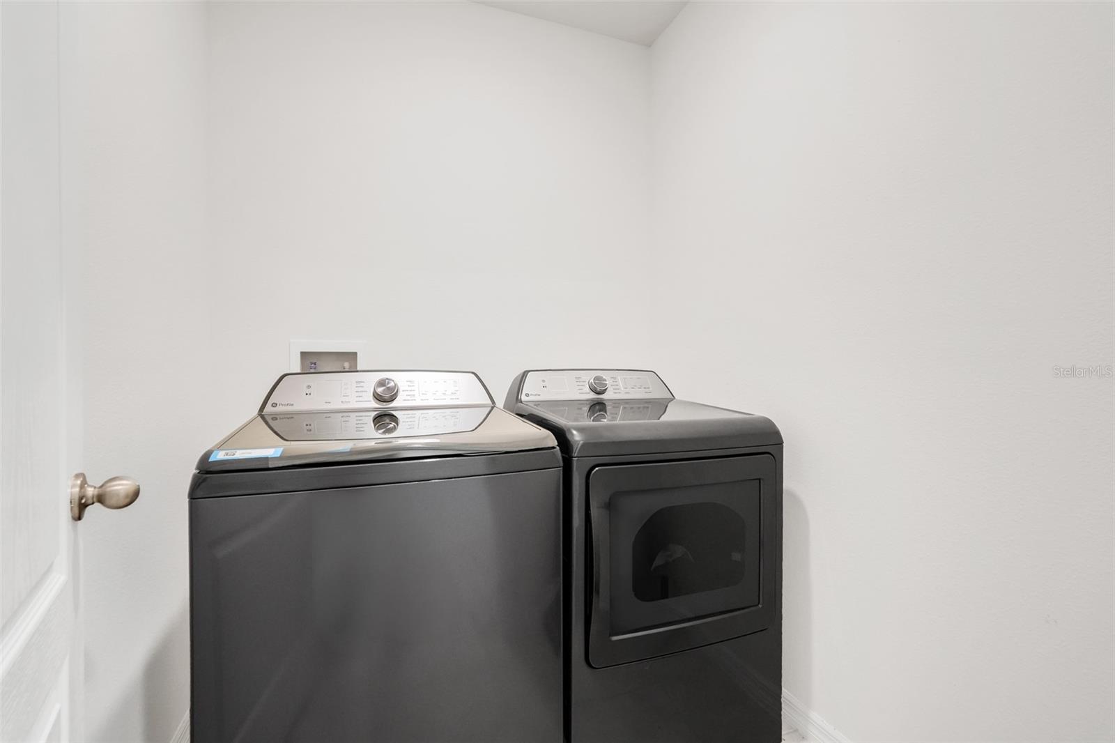 Image 23 of 32 For 11400 Amber Ridge Drive