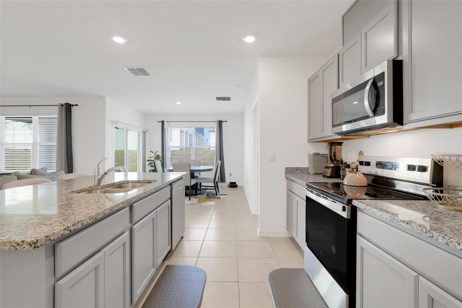 Image 8 of 32 For 11400 Amber Ridge Drive