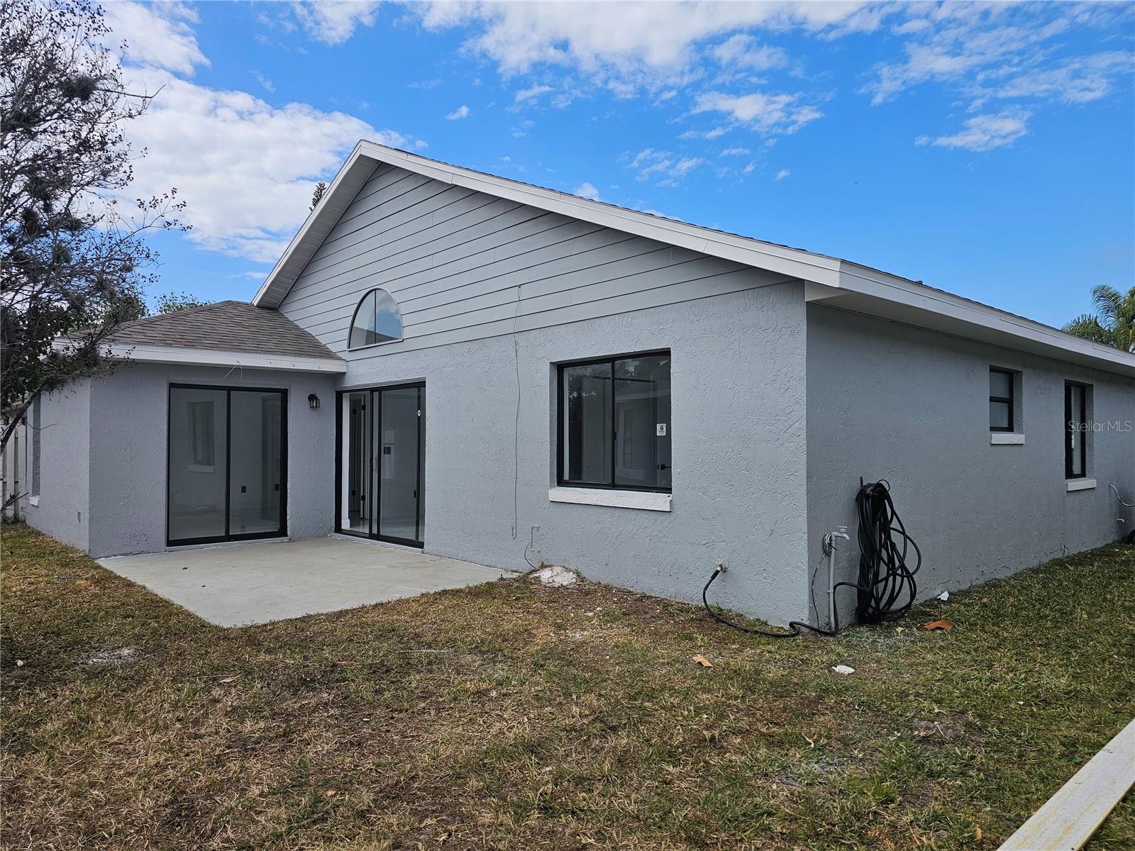 Listing photo id 19 for 826 Horseshoe Bay Drive