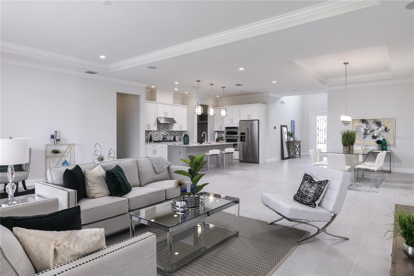 Image 9 of 27 For 10475 Royal Cypress Way