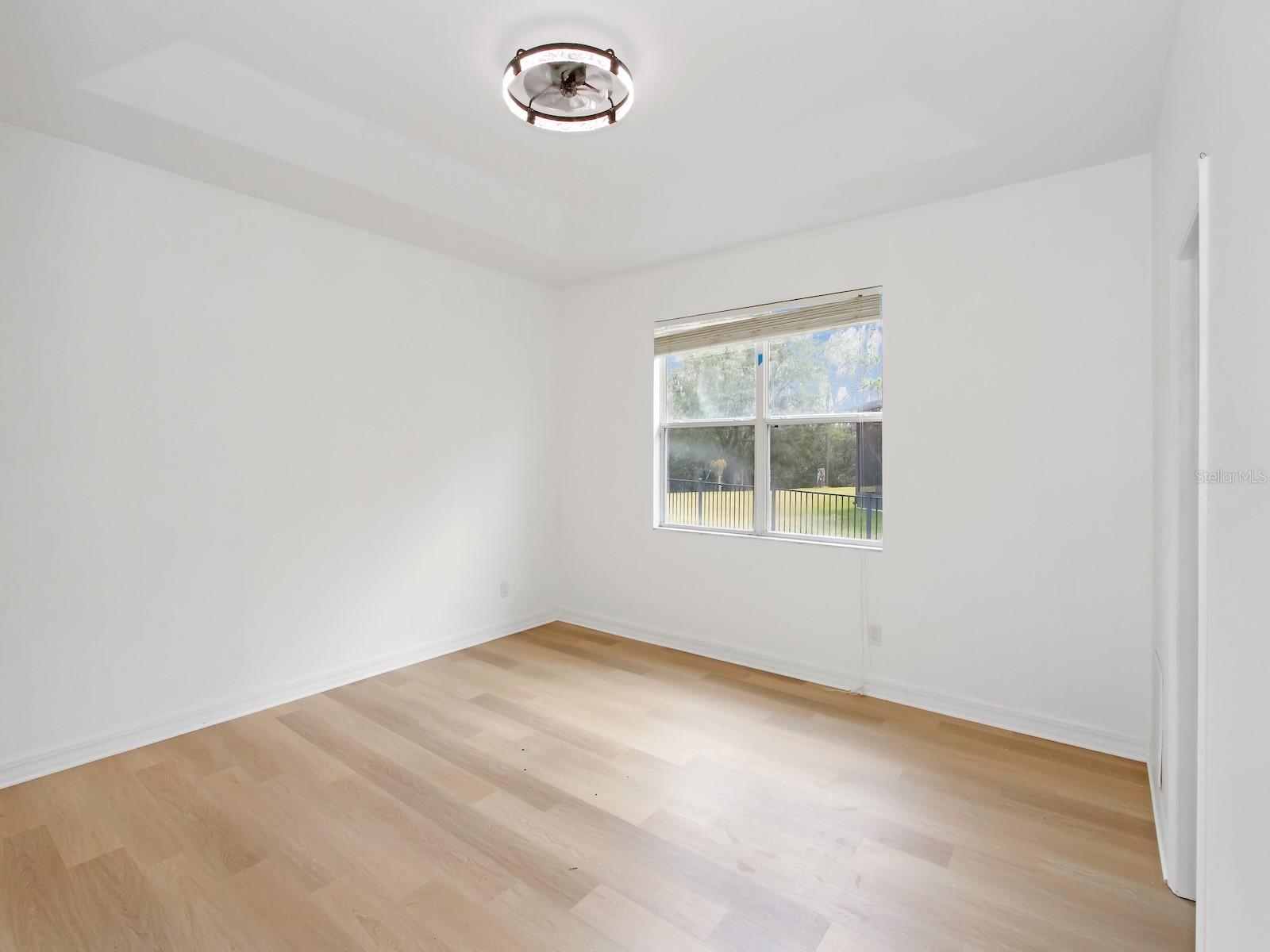 Image 24 of 60 For 13313 Halkyn Point