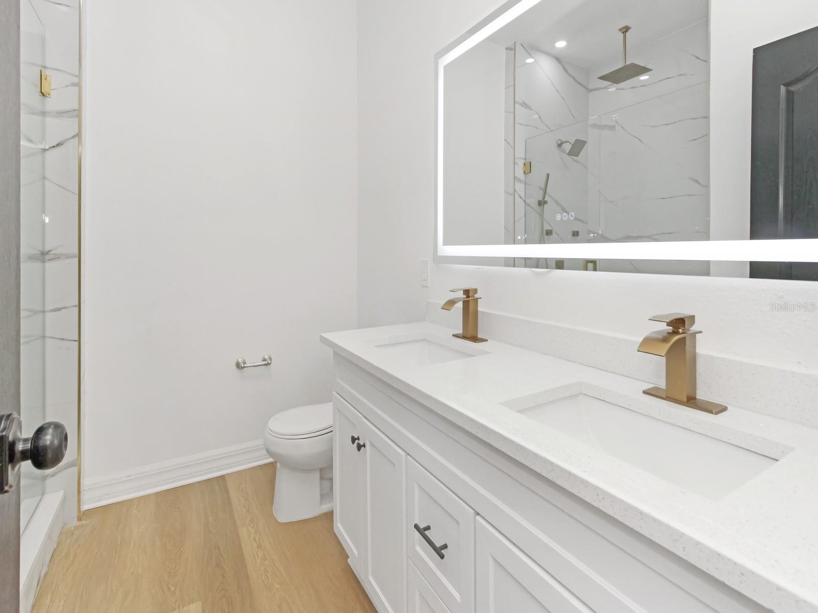 Image 28 of 60 For 13313 Halkyn Point