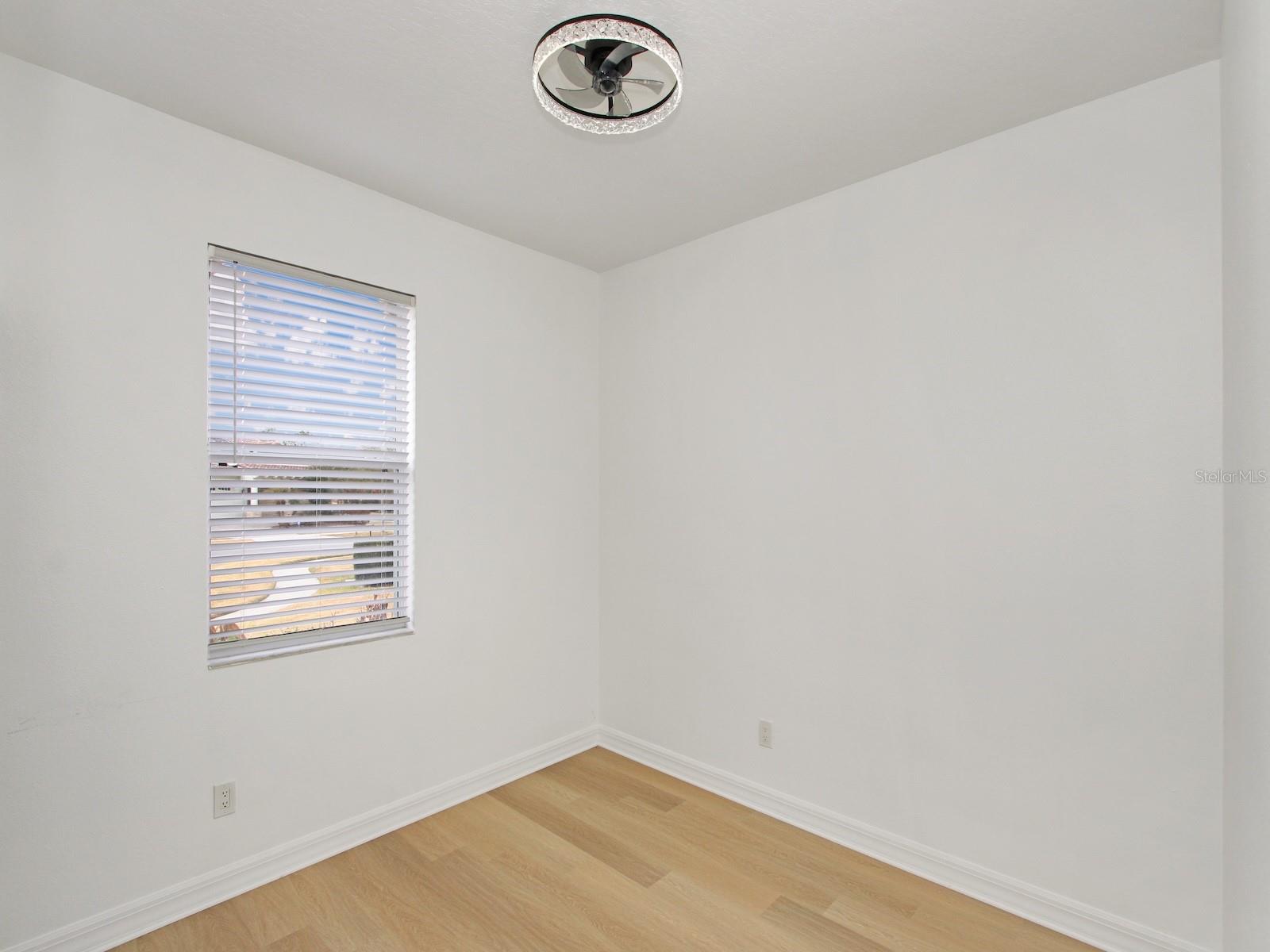 Image 35 of 60 For 13313 Halkyn Point