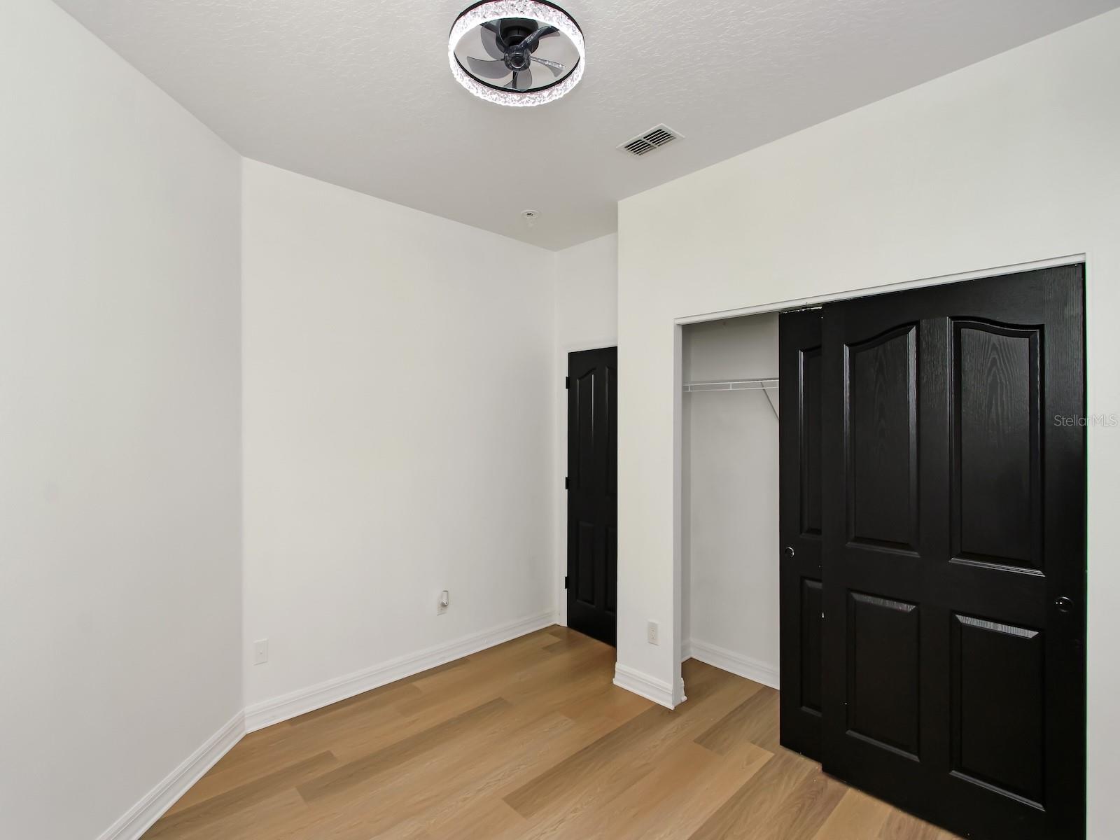 Image 39 of 60 For 13313 Halkyn Point