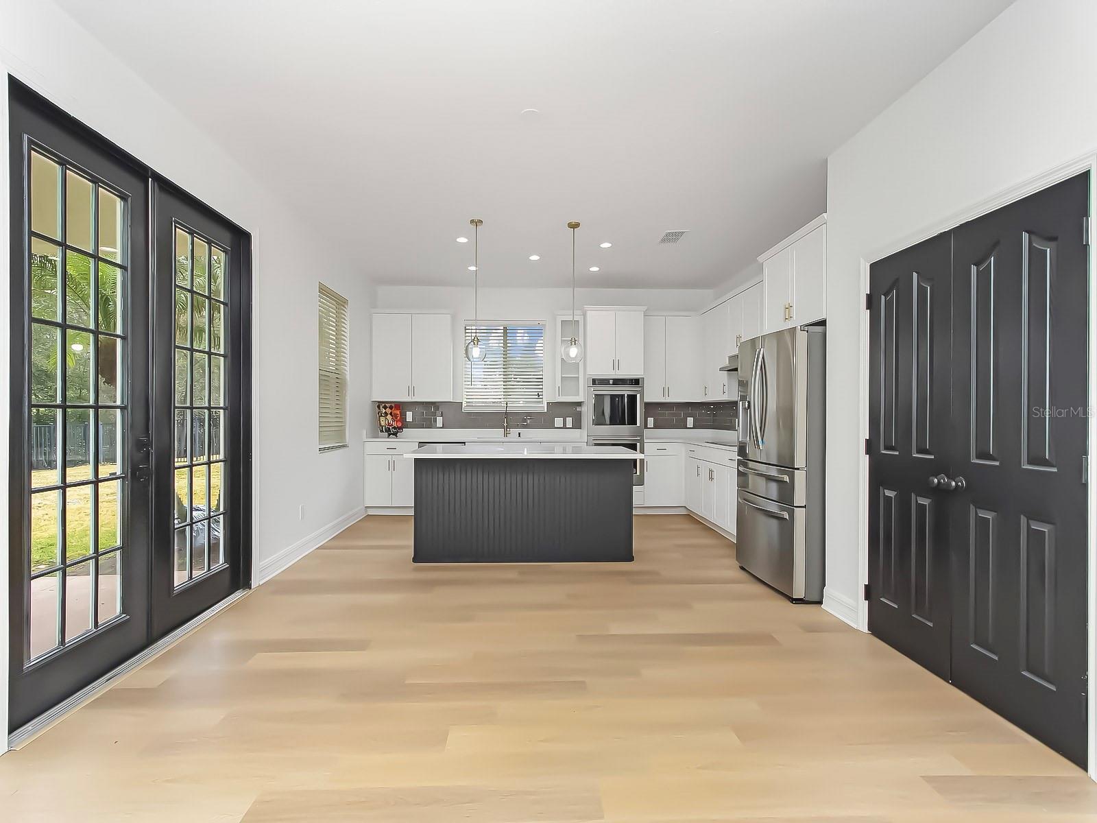 Image 6 of 60 For 13313 Halkyn Point