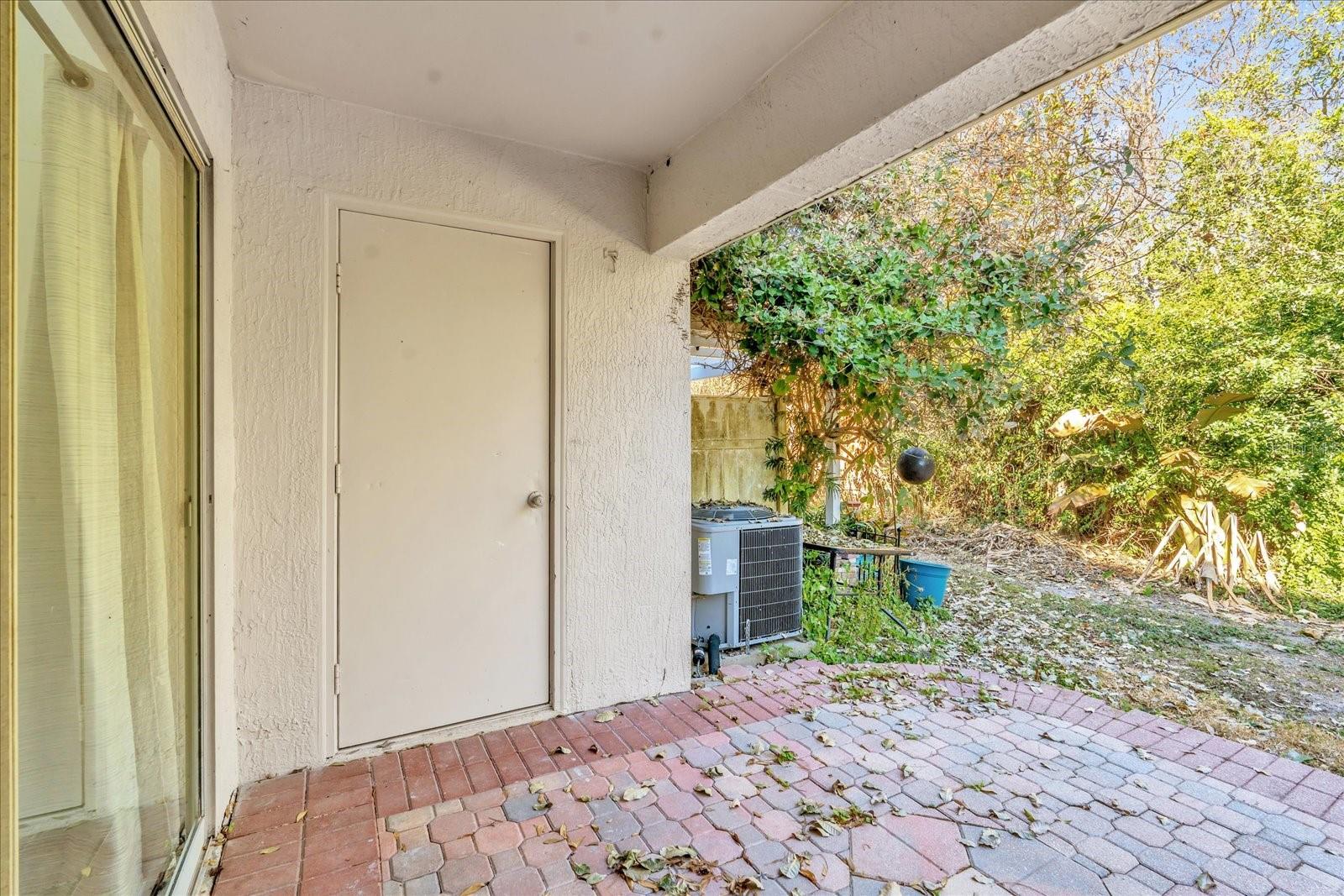 Image 22 of 23 For 14852 Laguna Beach Circle