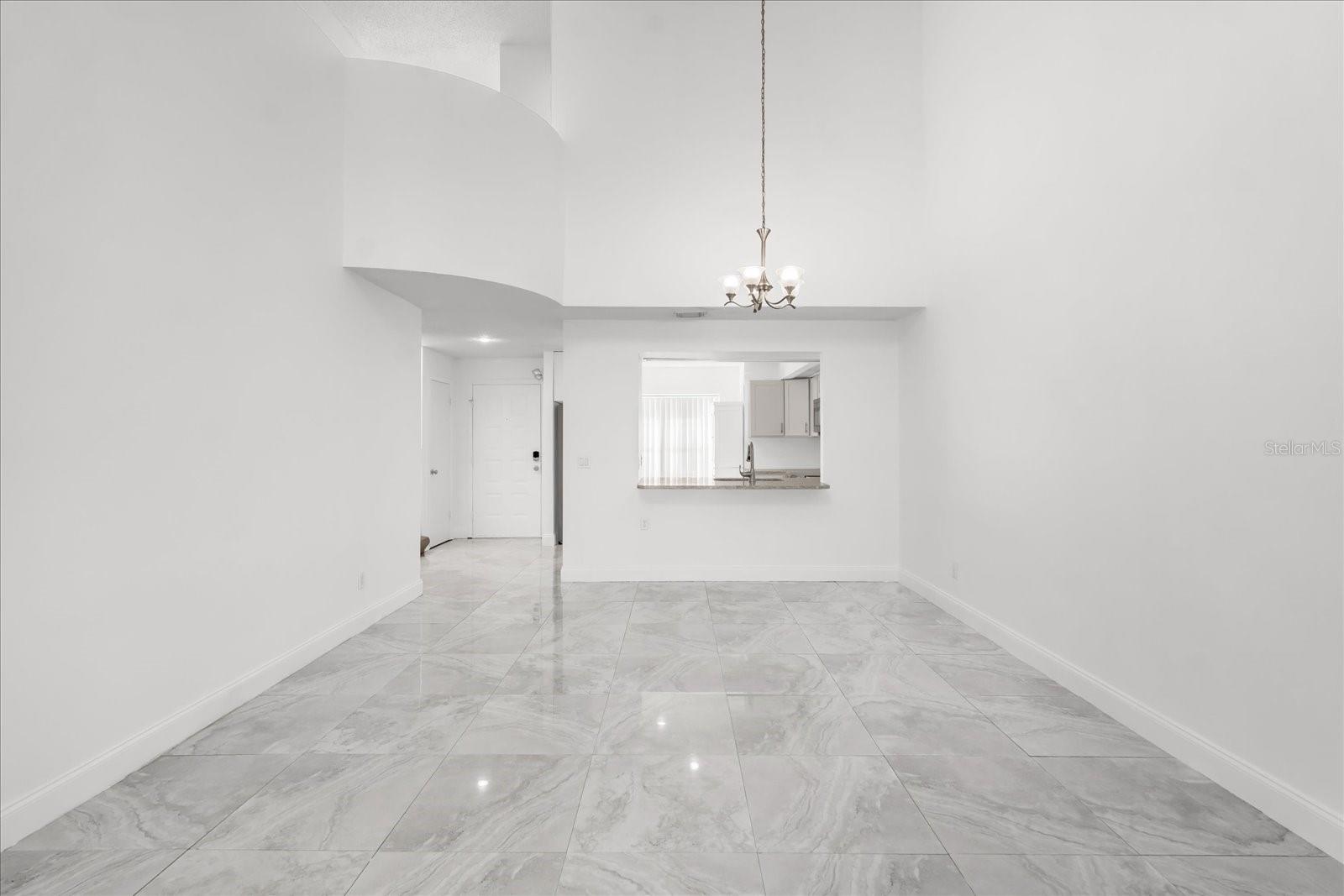 Image 3 of 23 For 14852 Laguna Beach Circle