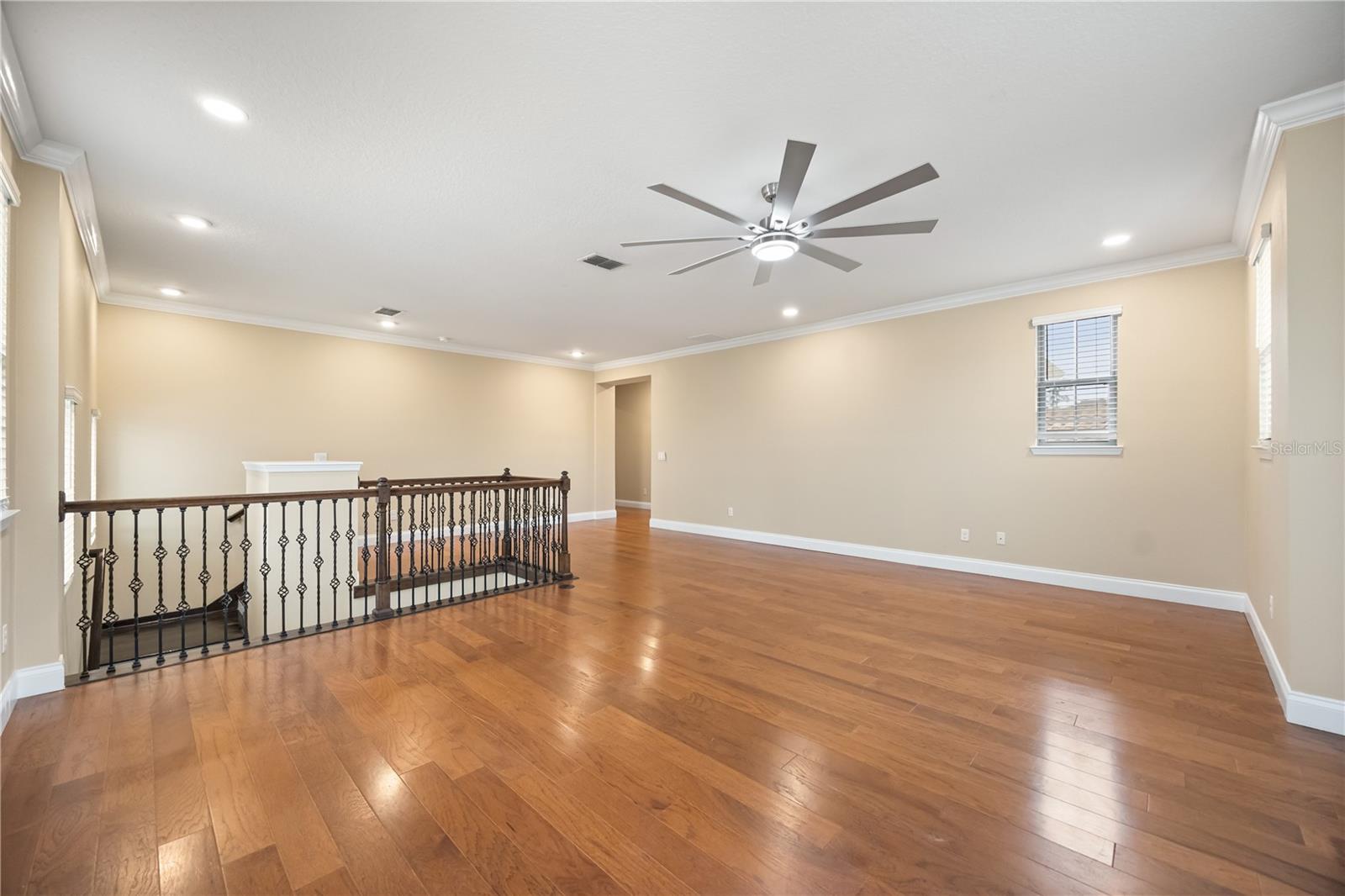 Image 43 of 63 For 8348 Vivaro Isle Way