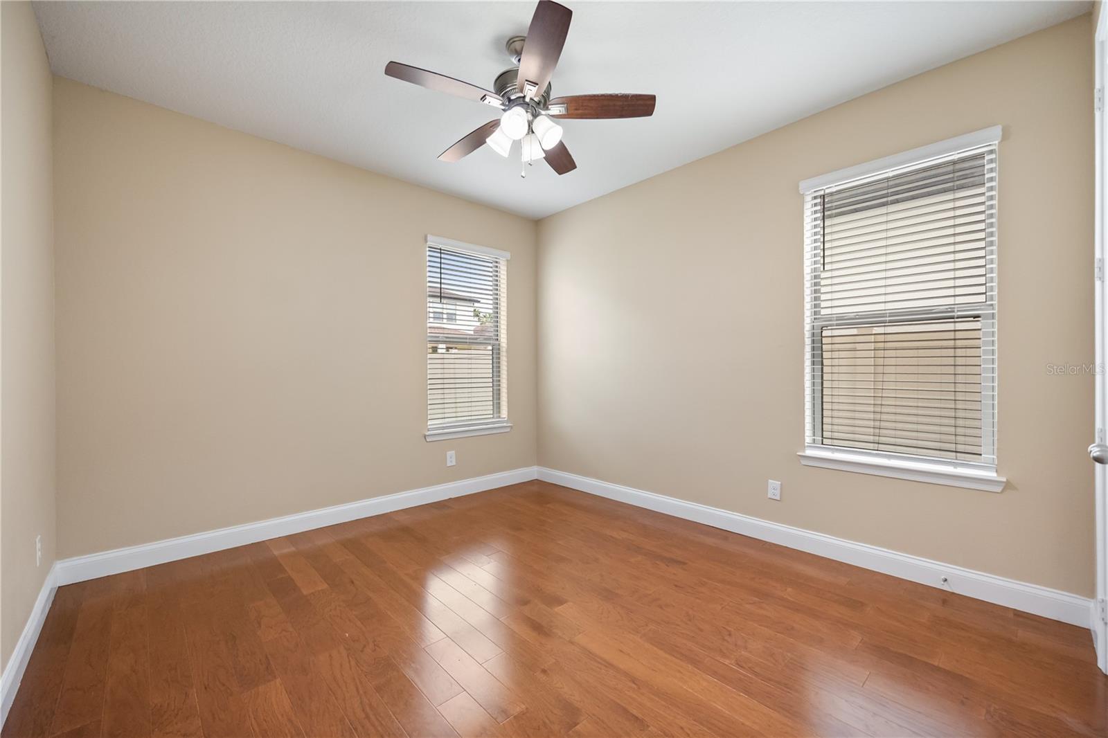 Image 54 of 63 For 8348 Vivaro Isle Way