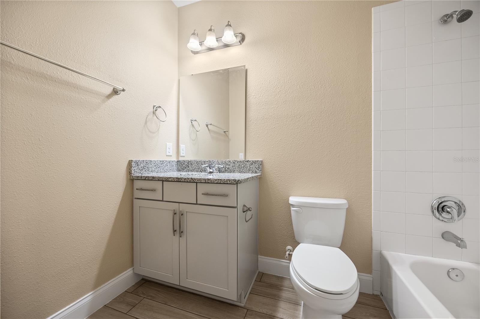 Image 56 of 63 For 8348 Vivaro Isle Way