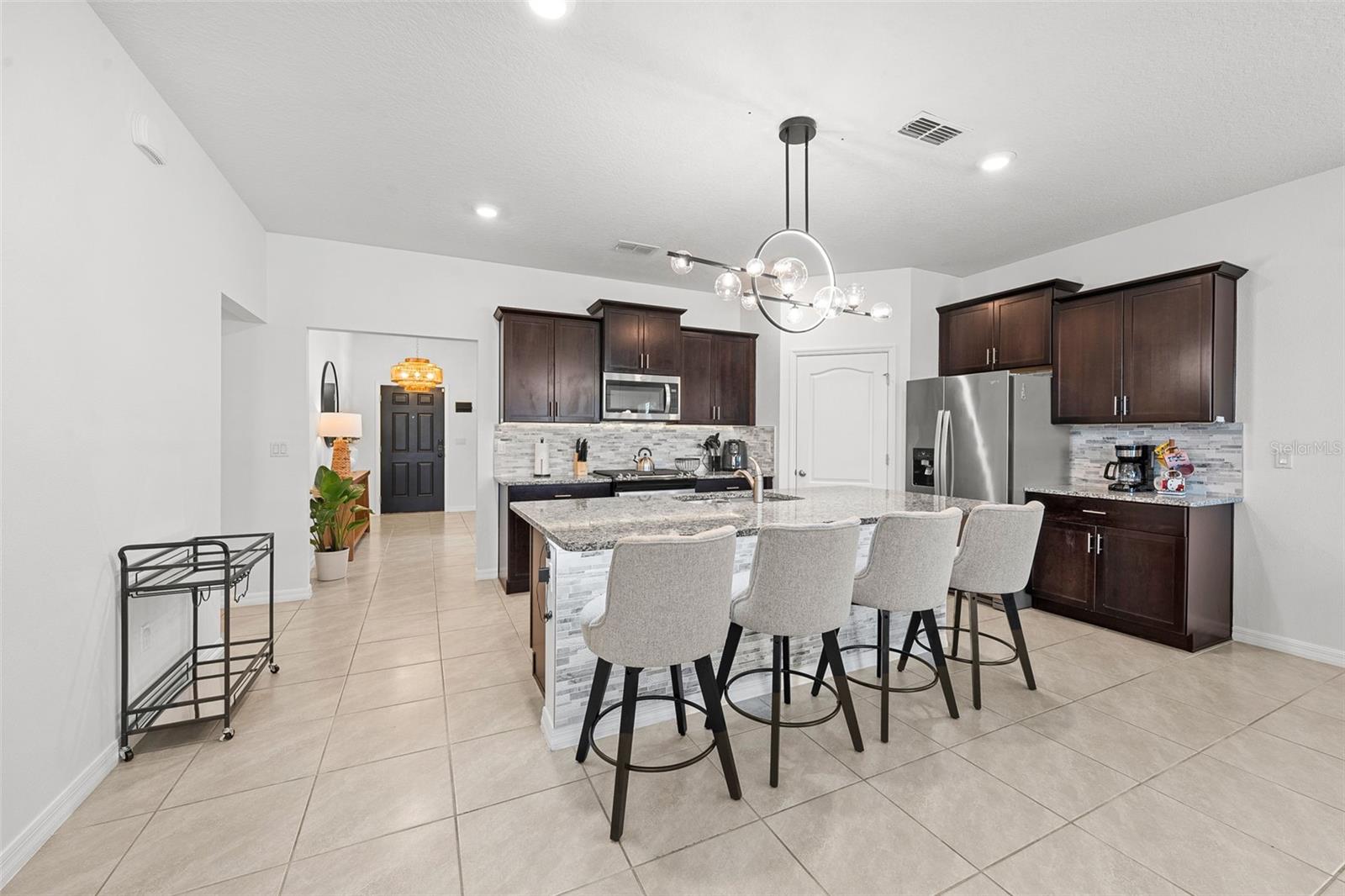 Image 12 of 76 For 7552 Oakmoss Loop