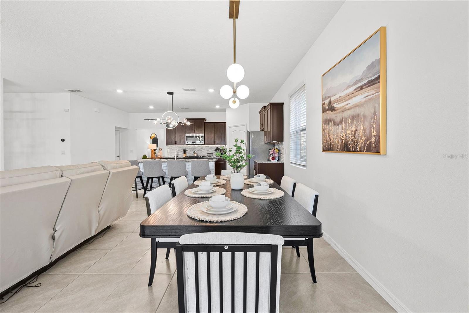 Image 22 of 76 For 7552 Oakmoss Loop