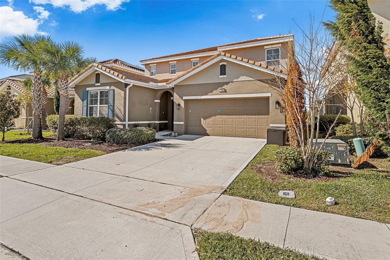 Image 4 of 76 For 7552 Oakmoss Loop