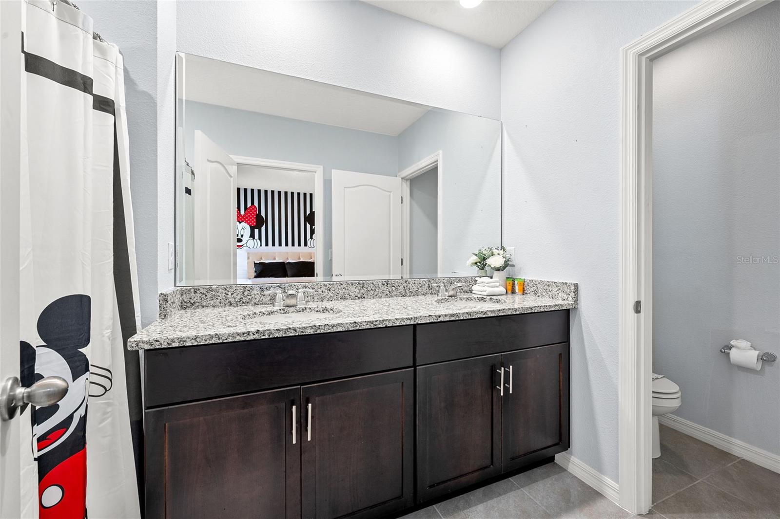 Image 47 of 76 For 7552 Oakmoss Loop