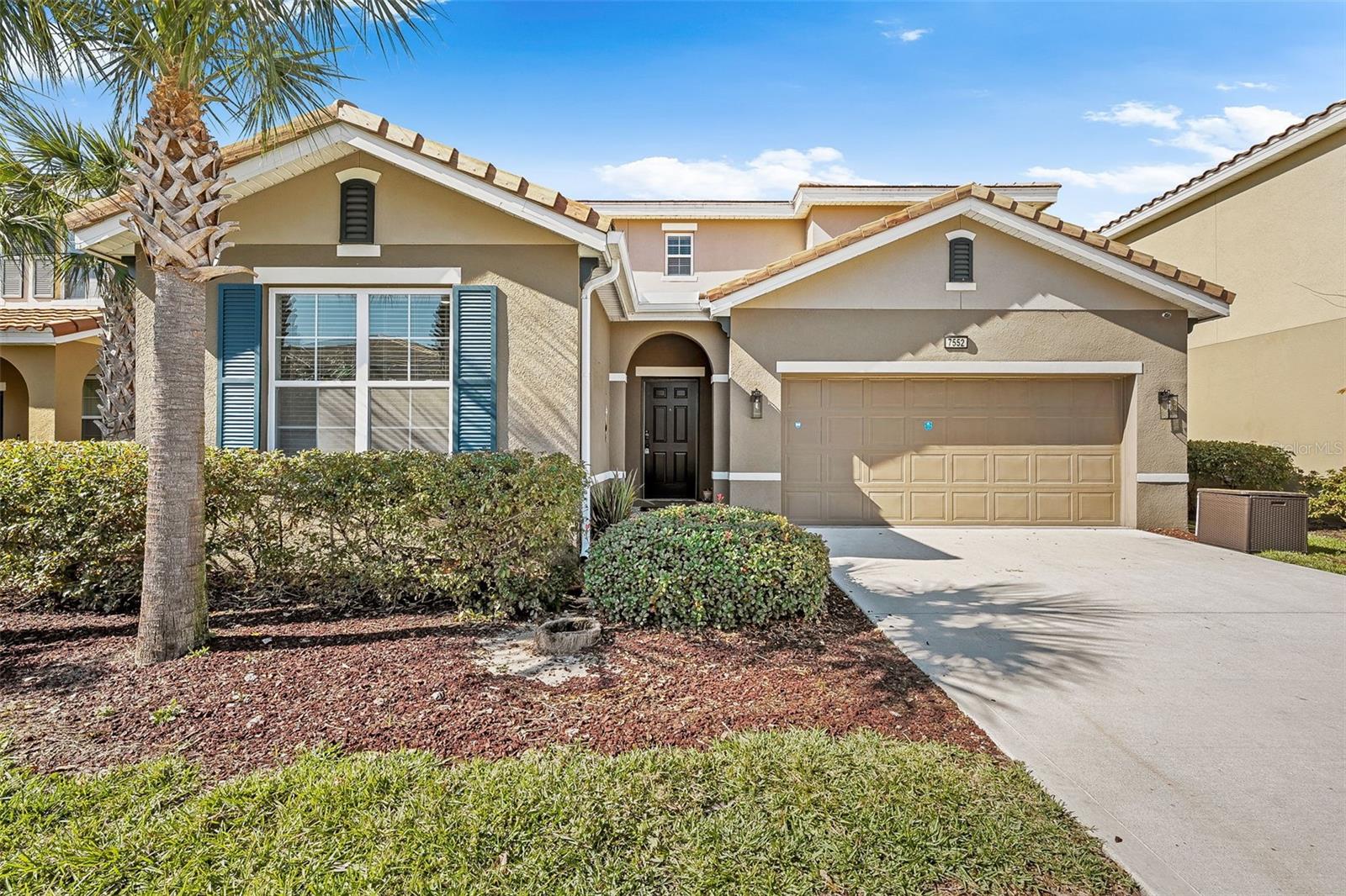 Image 5 of 76 For 7552 Oakmoss Loop