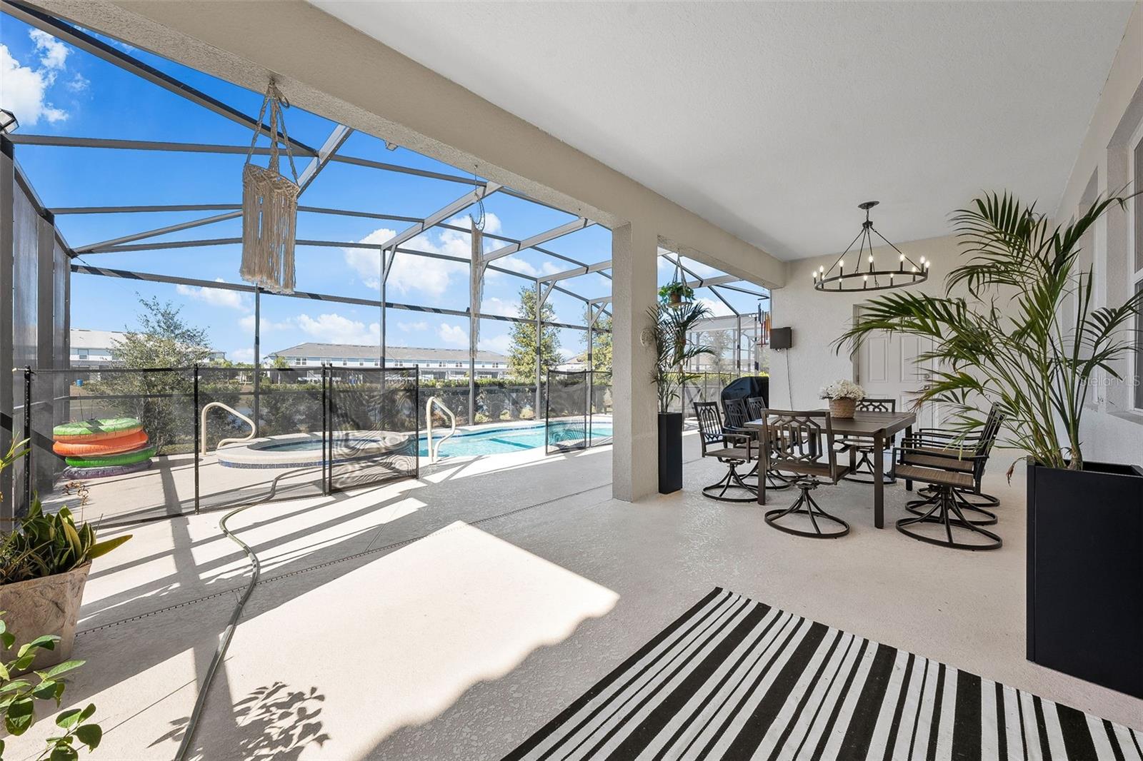 Image 57 of 76 For 7552 Oakmoss Loop