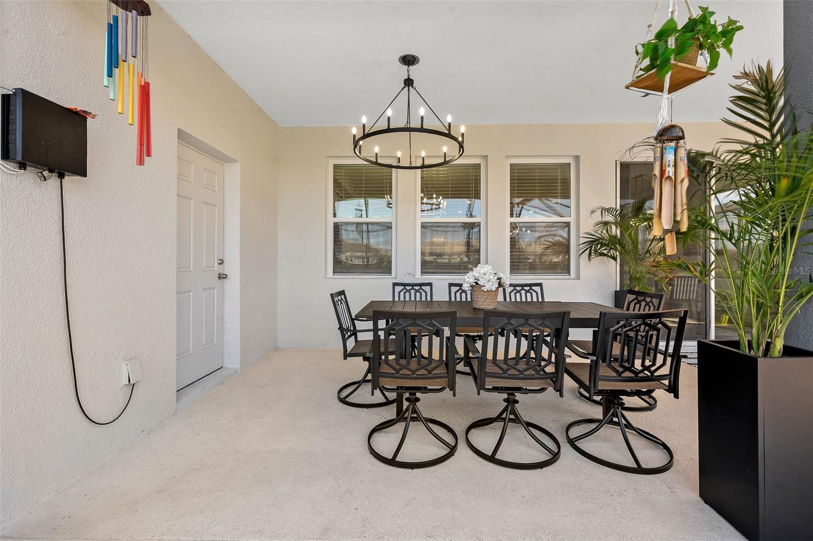 Image 59 of 76 For 7552 Oakmoss Loop