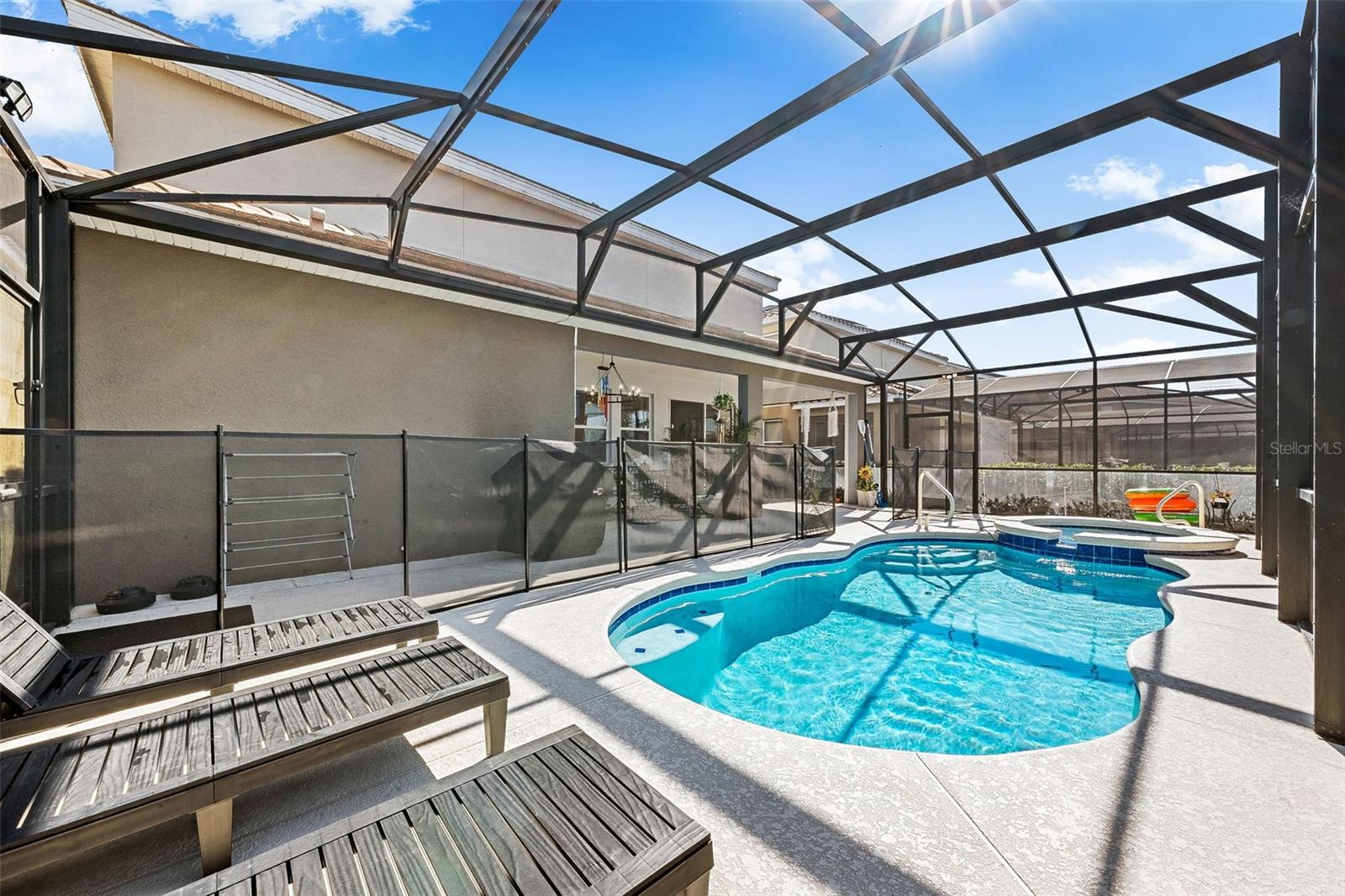 Image 66 of 76 For 7552 Oakmoss Loop